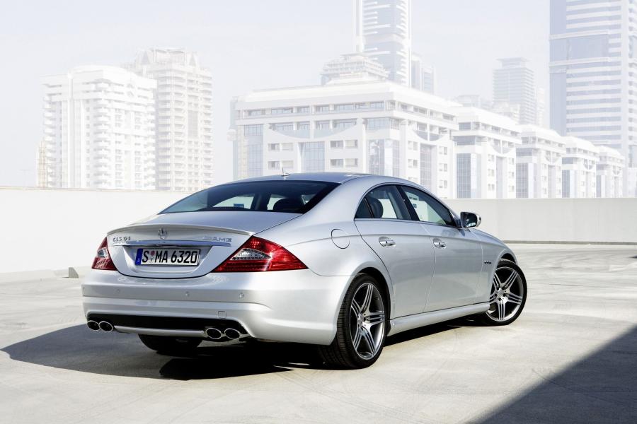  Mercedes-Benz CLS63 AMG 2009 года  (фото 17 из 46)